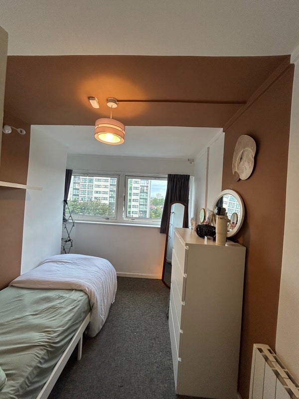 Room Cannon Street in Salford