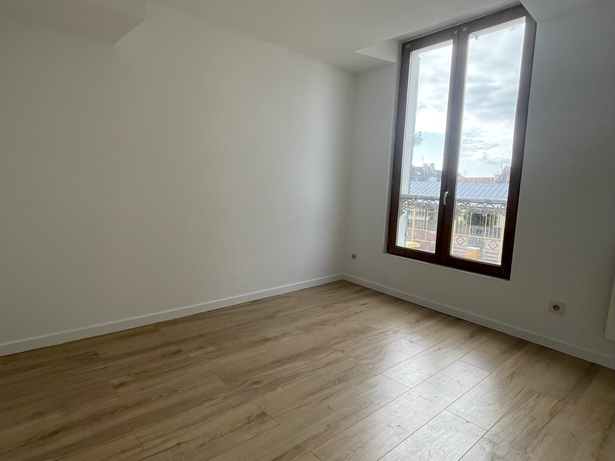 Appartement Chemin du Chemin de Fer de Grande Banlieue à Corbeil-Essonnes