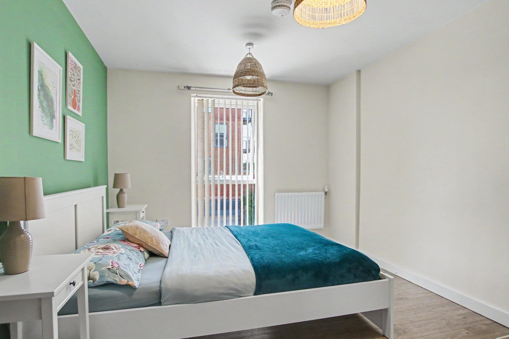 Flat John Thornycroft Road in Southampton