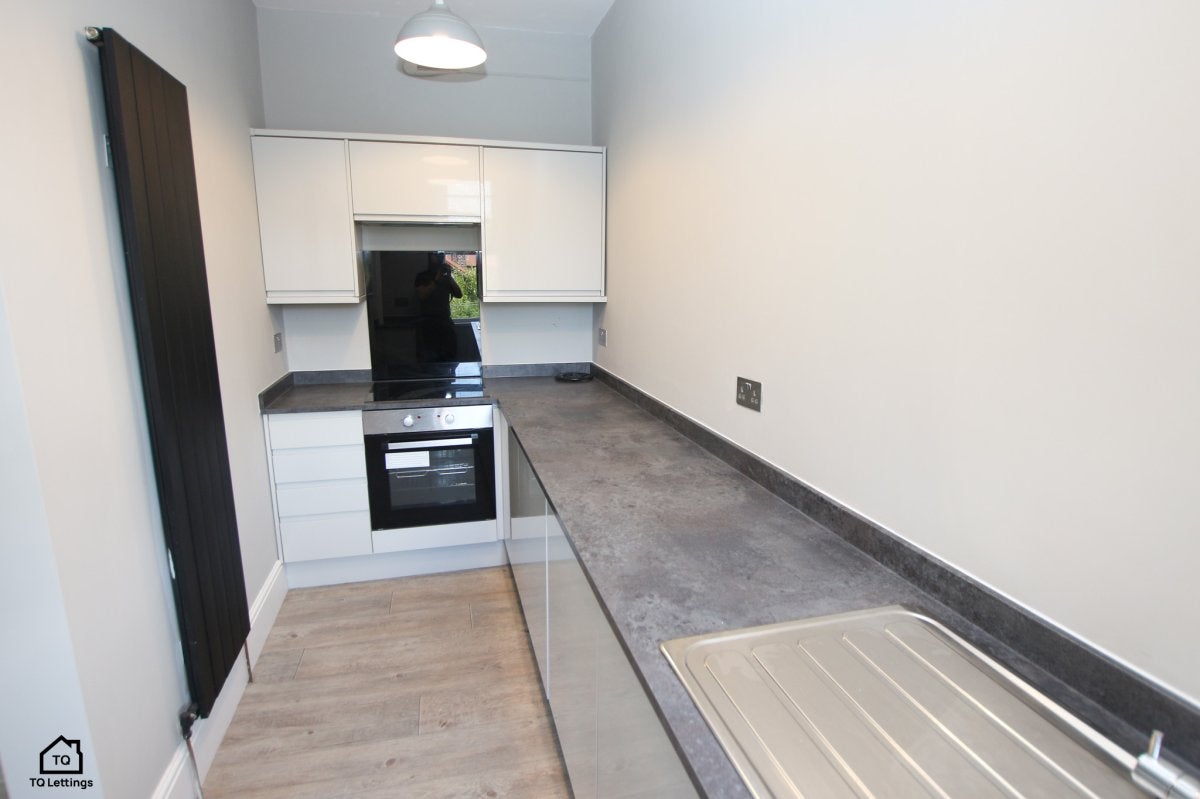 Flat Swann Lane in Cheadle Hulme