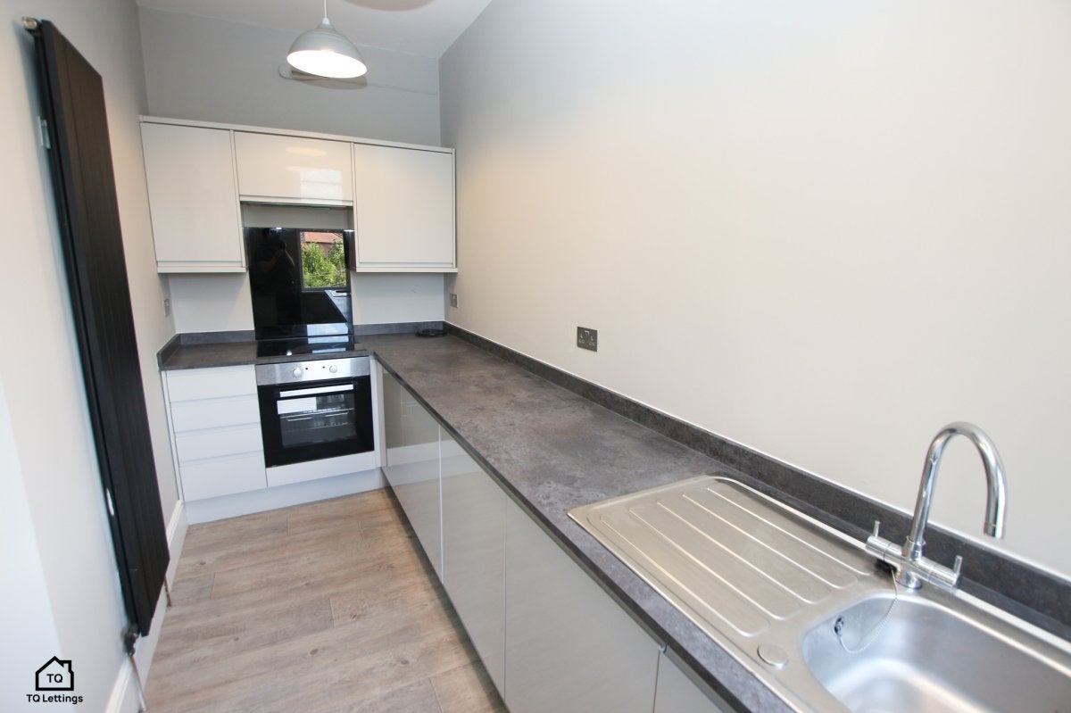Flat Swann Lane in Cheadle Hulme