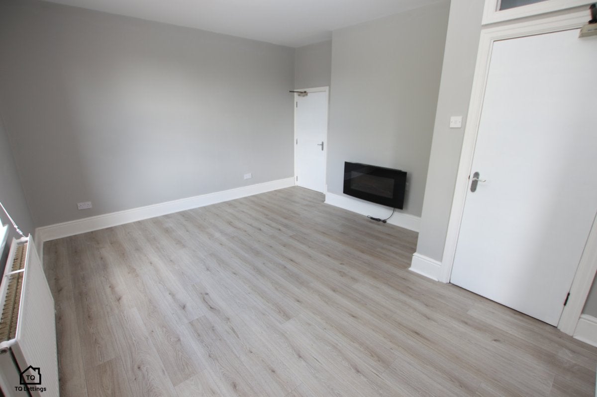 Flat Swann Lane in Cheadle Hulme