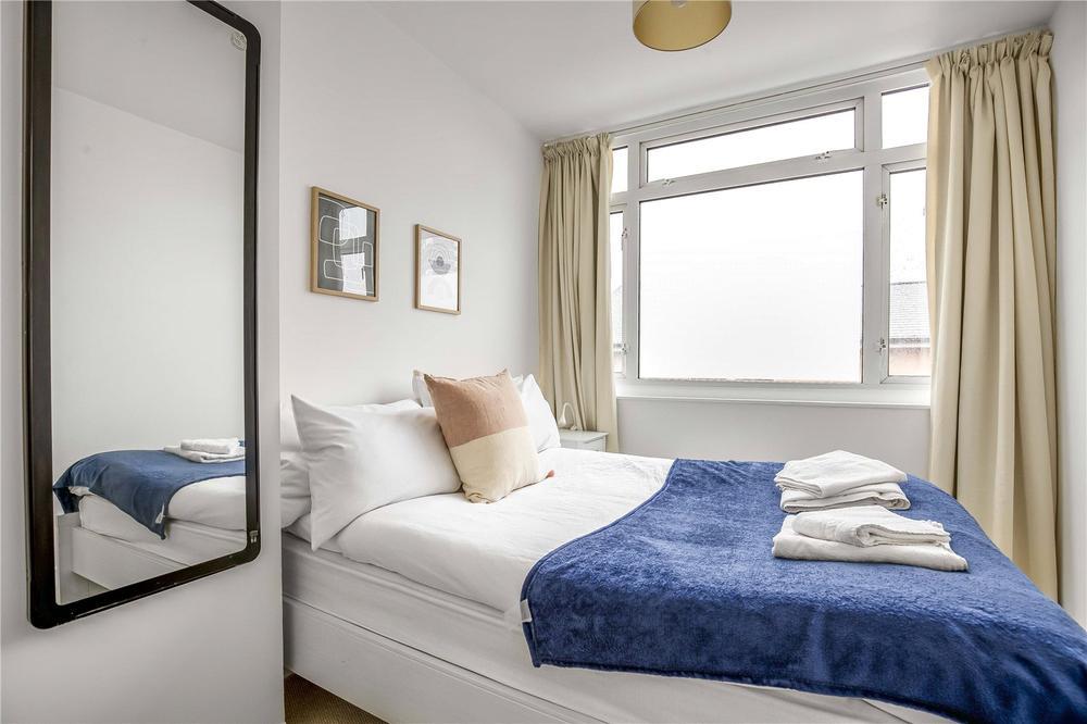 Flat Craven Street in City of Westminster