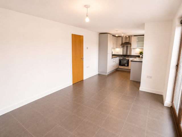 Flat Broomfield Road in Chelmsford