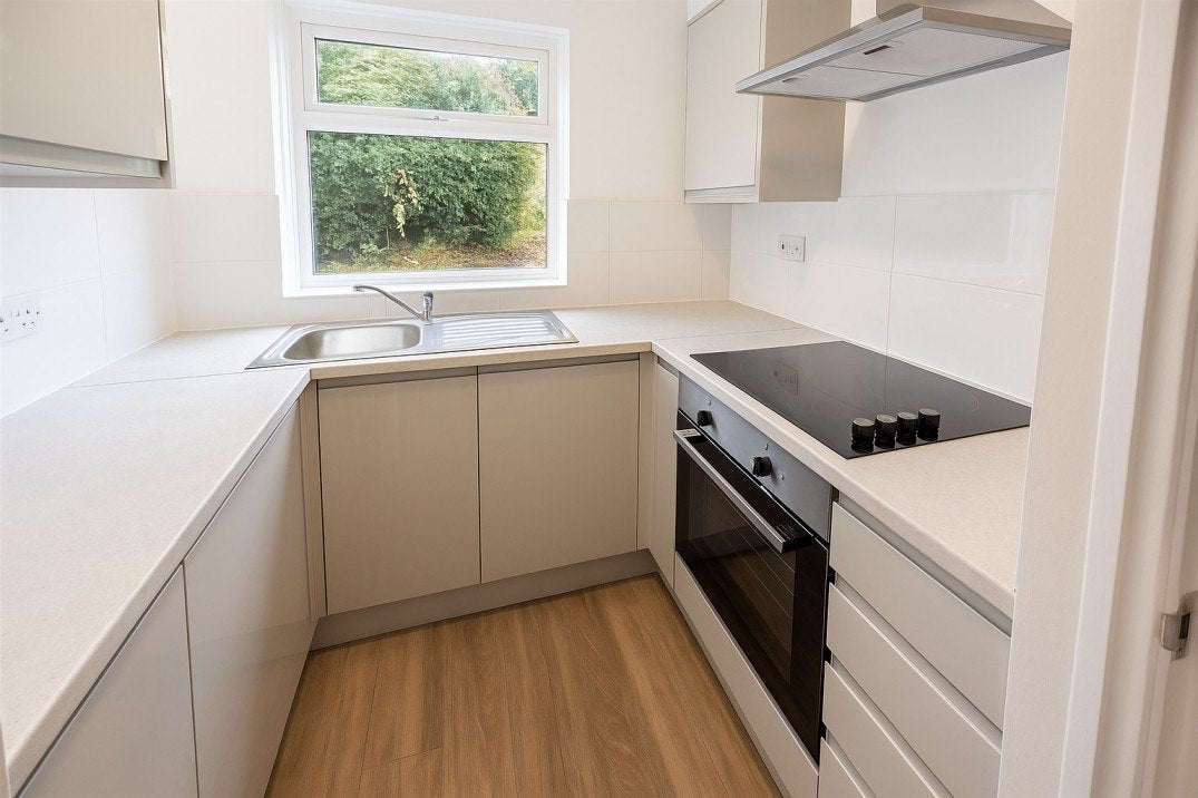 House Moorland Gardens in Luton