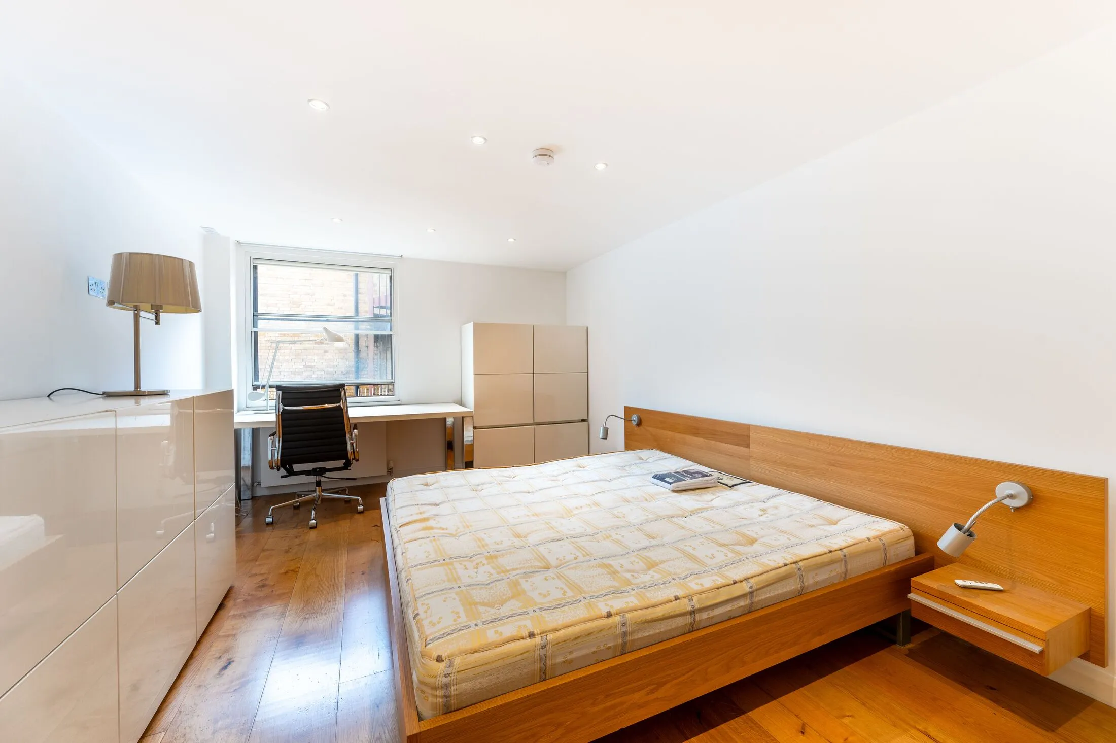 Flat Inverness Terrace in City of Westminster