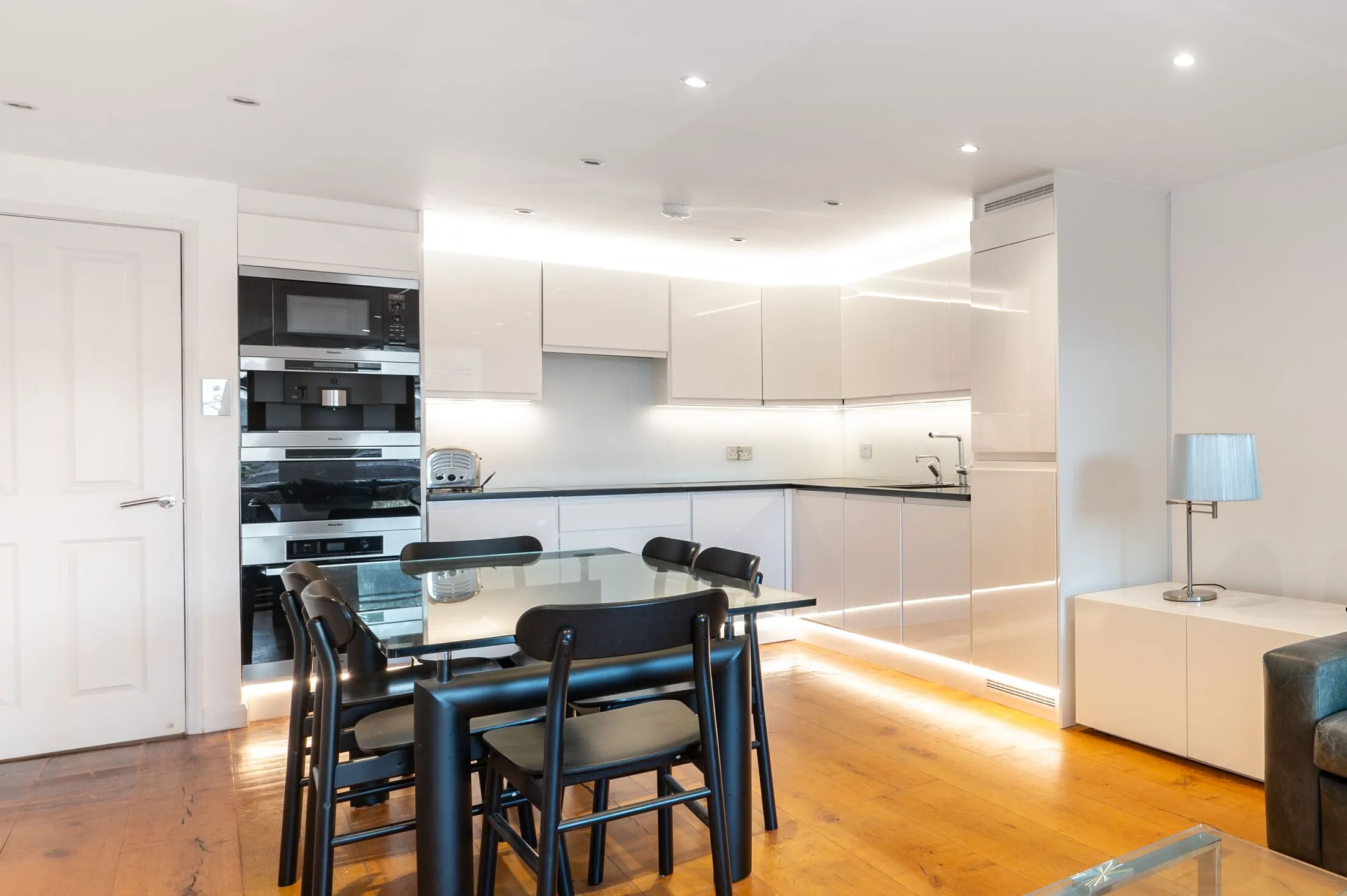 Flat Inverness Terrace in City of Westminster