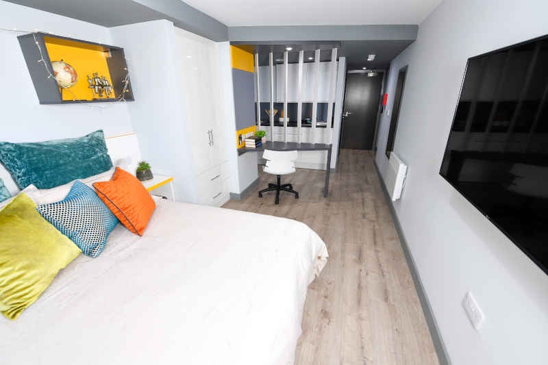 Flat Evington Road in Leicester