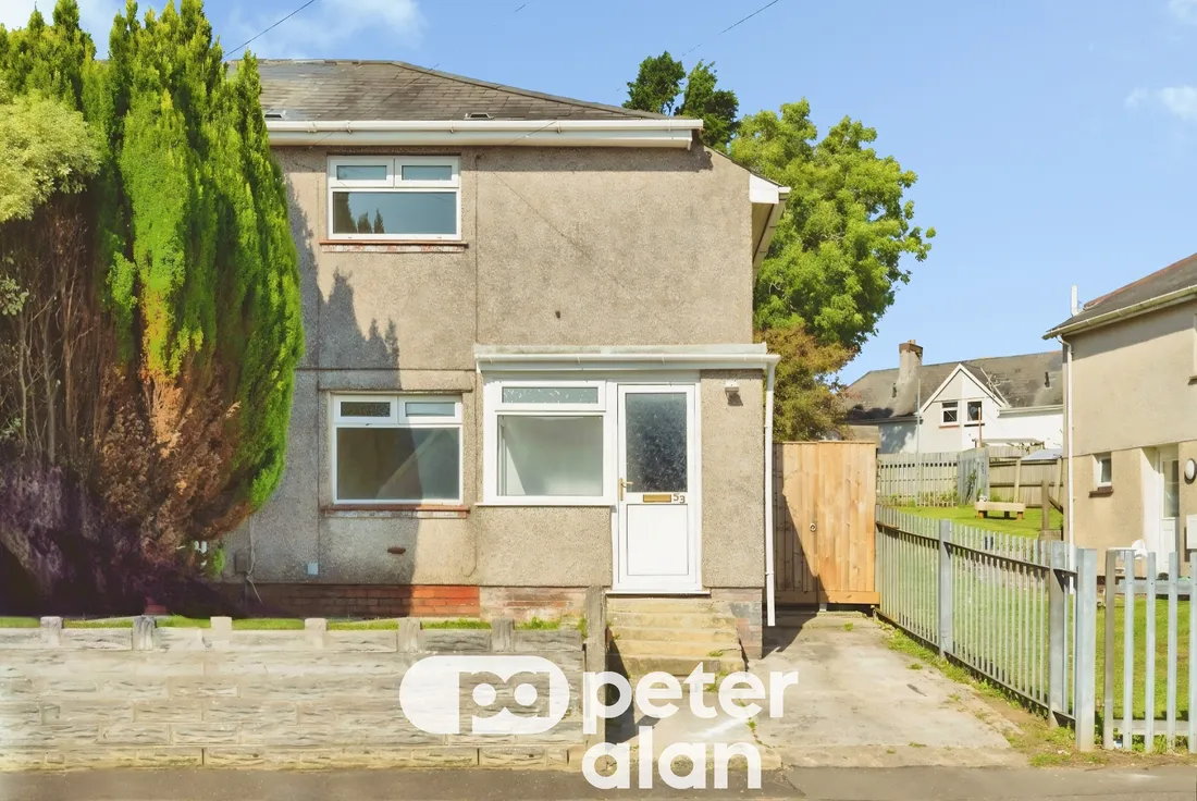 House Merlin Crescent in Swansea