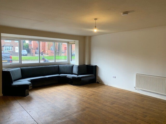 Flat Cowley Street in Nottingham