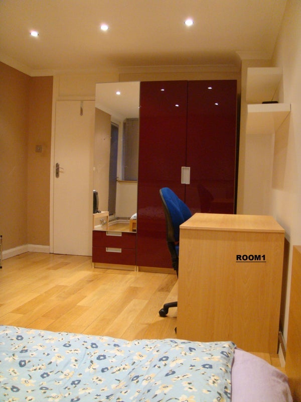 Room Peldon Walk in Greater London