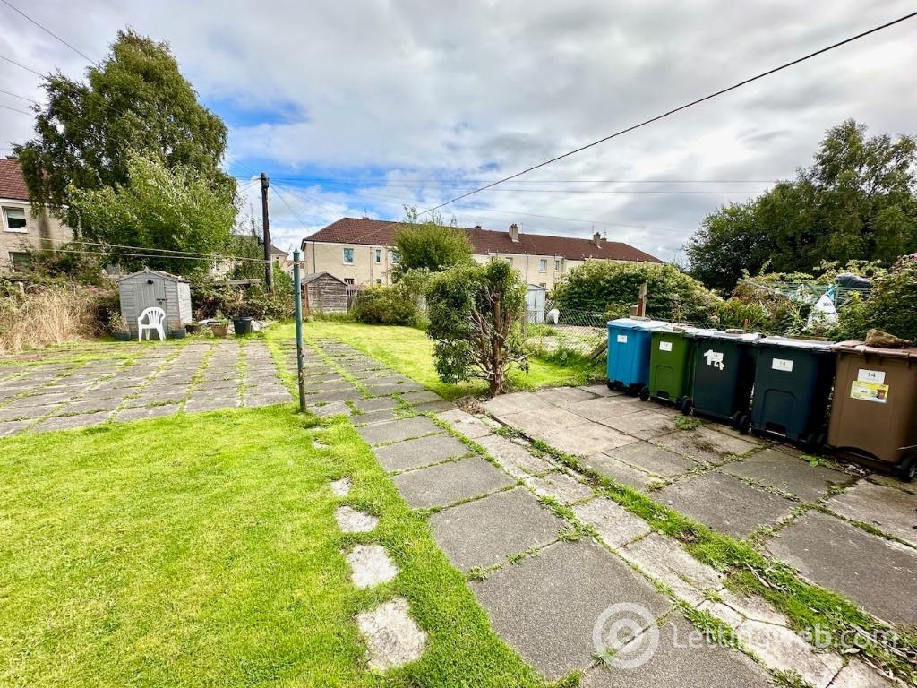 Flat Fitzalan Drive in Paisley