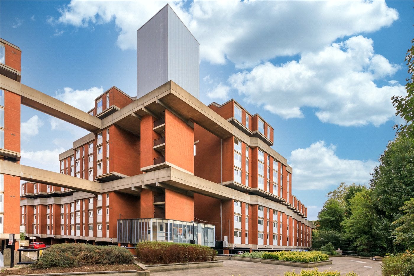 Flat Bakersfield in Greater London