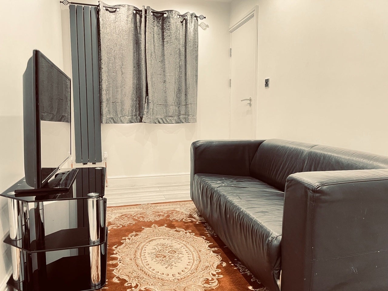 Flat Malvern Avenue in Greater London