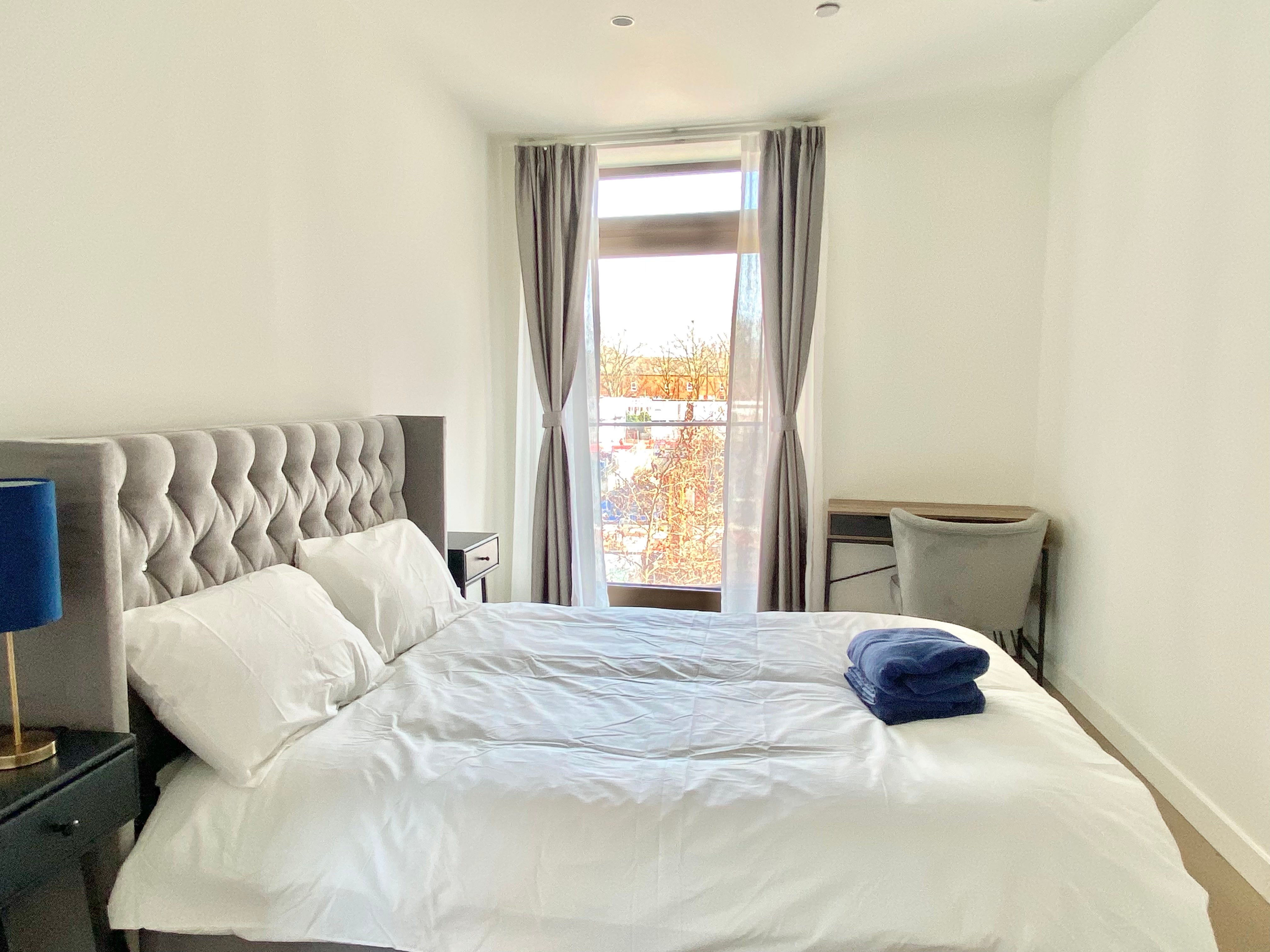 Flat Lewis Cubitt Walk in Greater London
