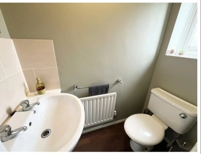 House Bronte Close in Leicester