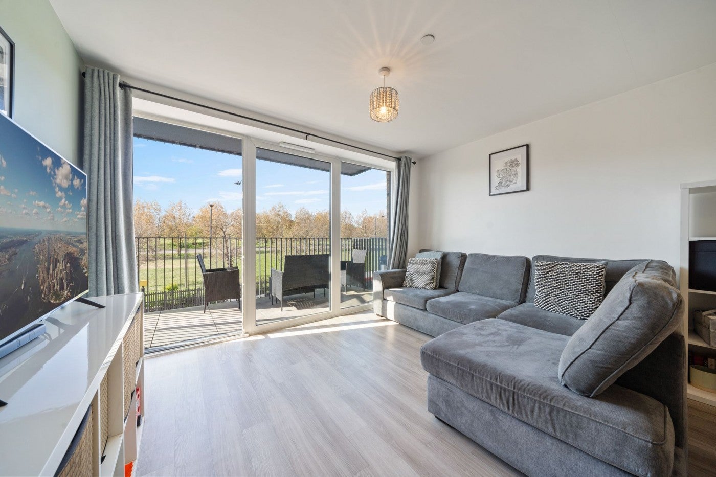 Flat Seven Sisters Road in Greater London