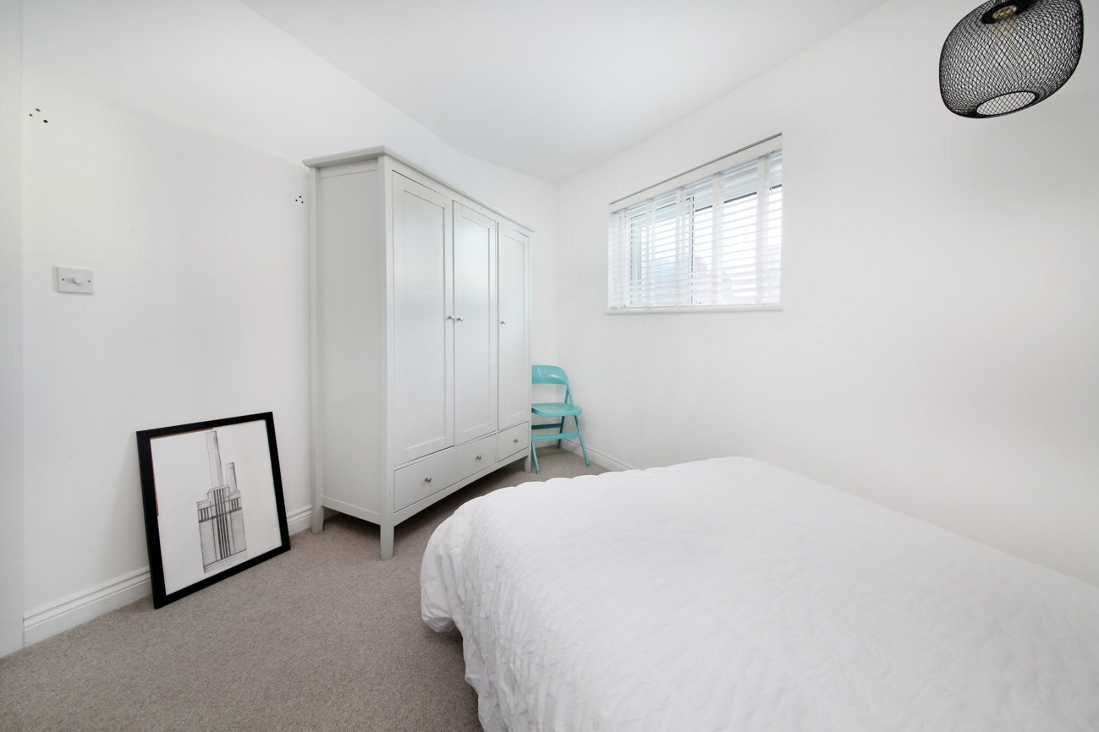 Flat Queenstown Road in Greater London