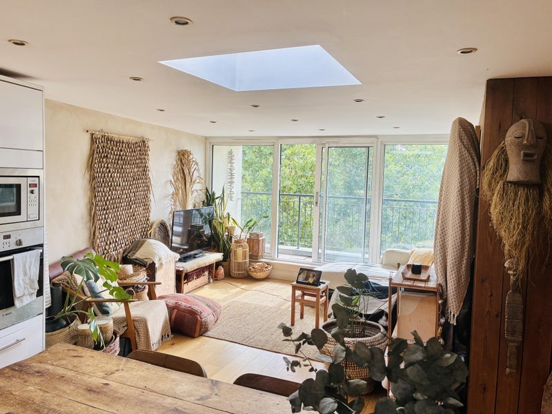Room Acton Mews in Greater London