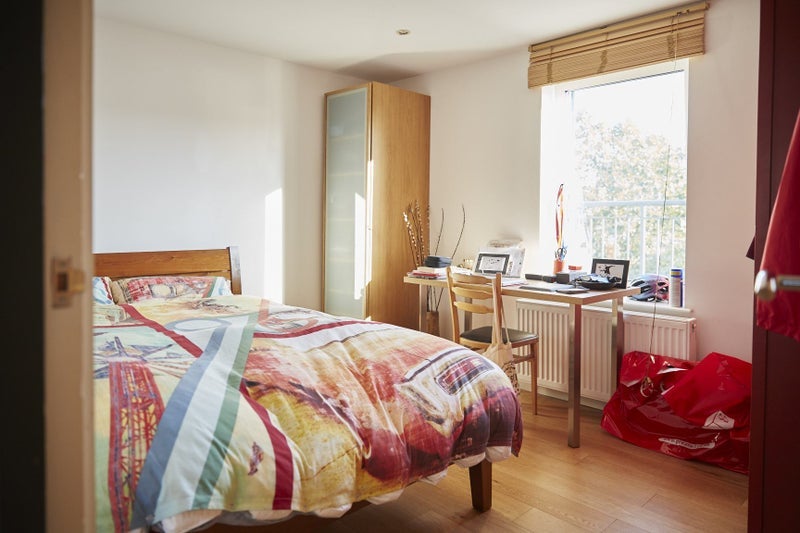 Room Acton Mews in Greater London