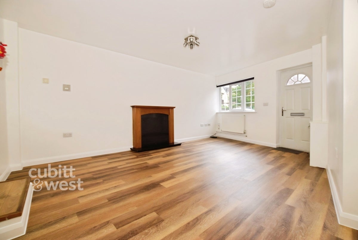 Flat Newton Road in Tunbridge Wells