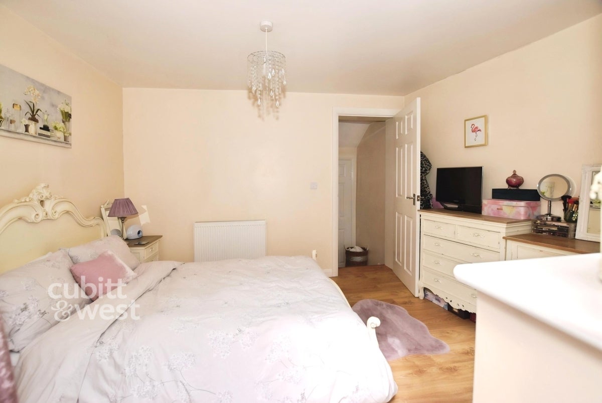 Flat Newton Road in Tunbridge Wells