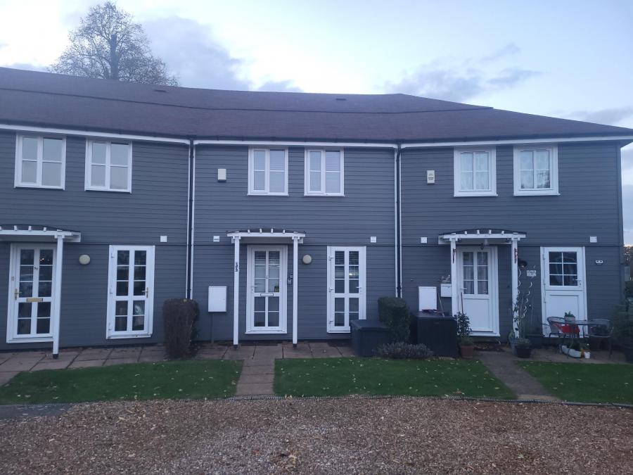 House Overstone Lane in Northampton