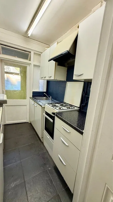 House Botha Road in Greater London