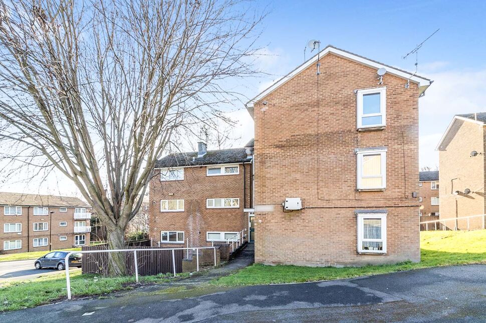 Flat Longley Hall Road in Sheffield