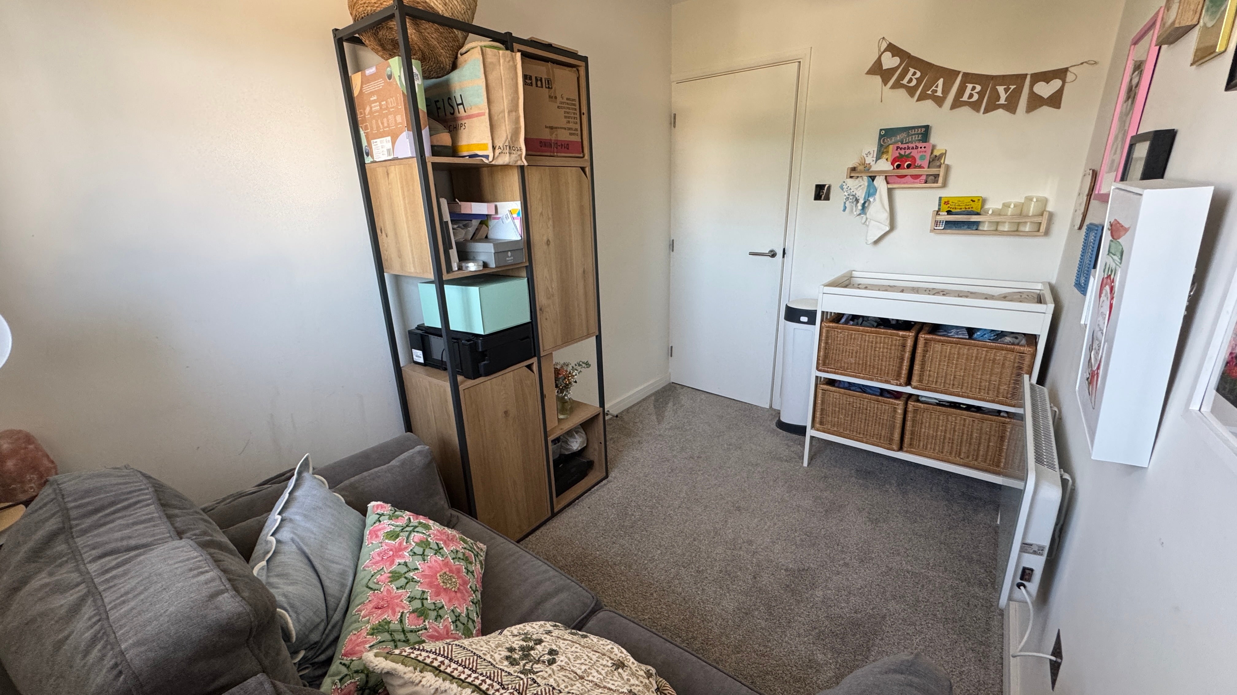 Flat Westleigh Avenue in Southend-on-Sea