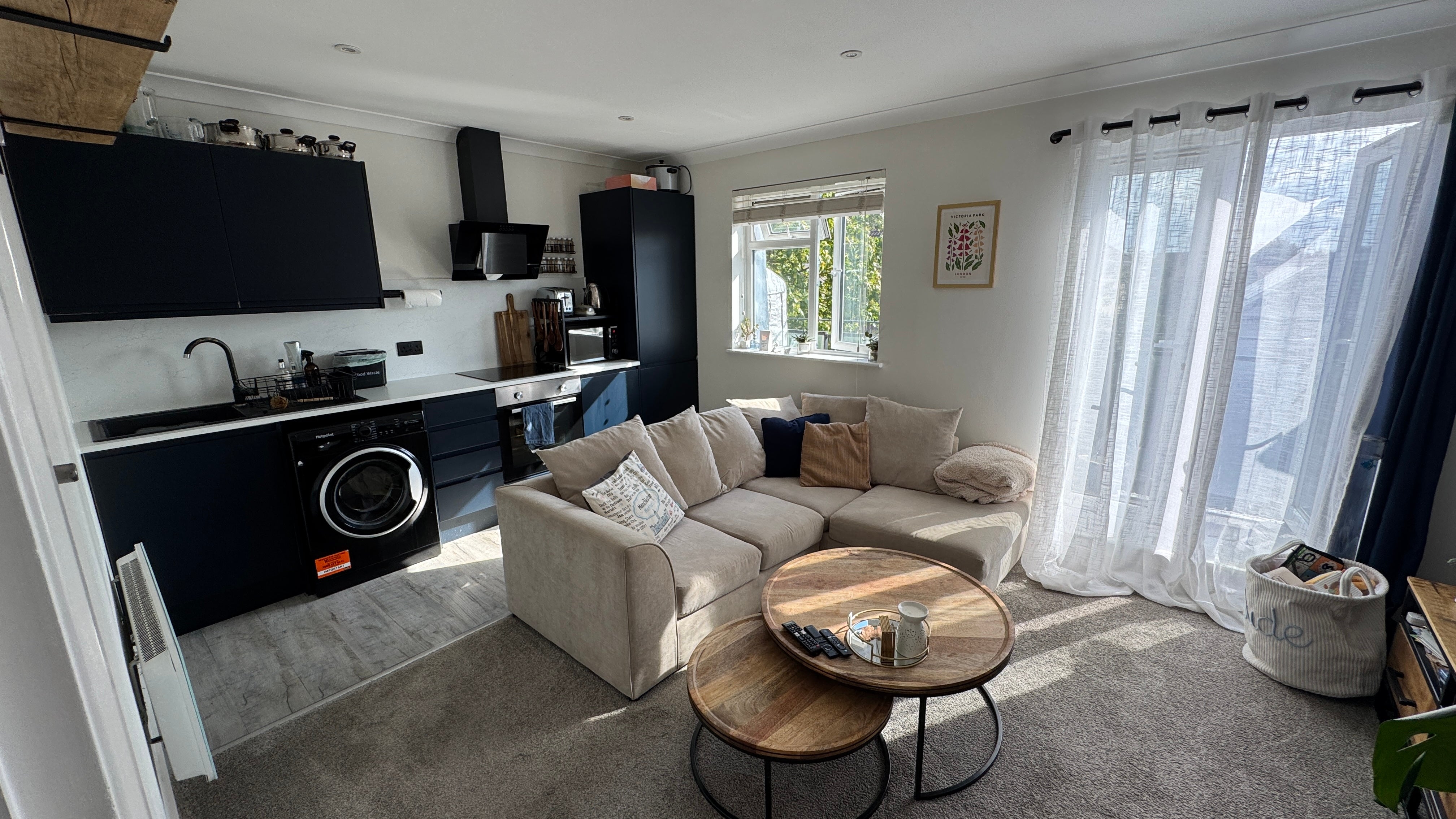Flat Westleigh Avenue in Southend-on-Sea