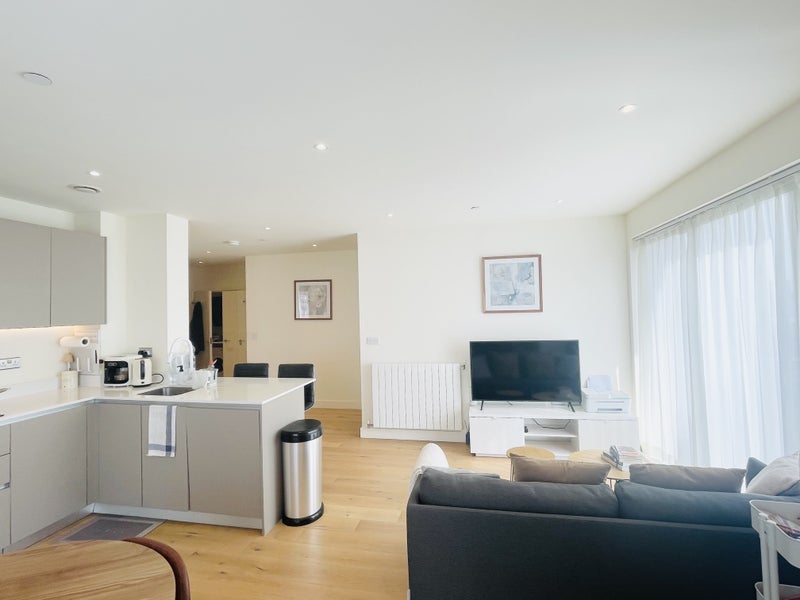 Room No 1 Street in Greater London