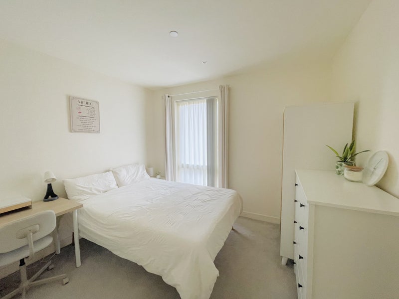 Room No 1 Street in Greater London