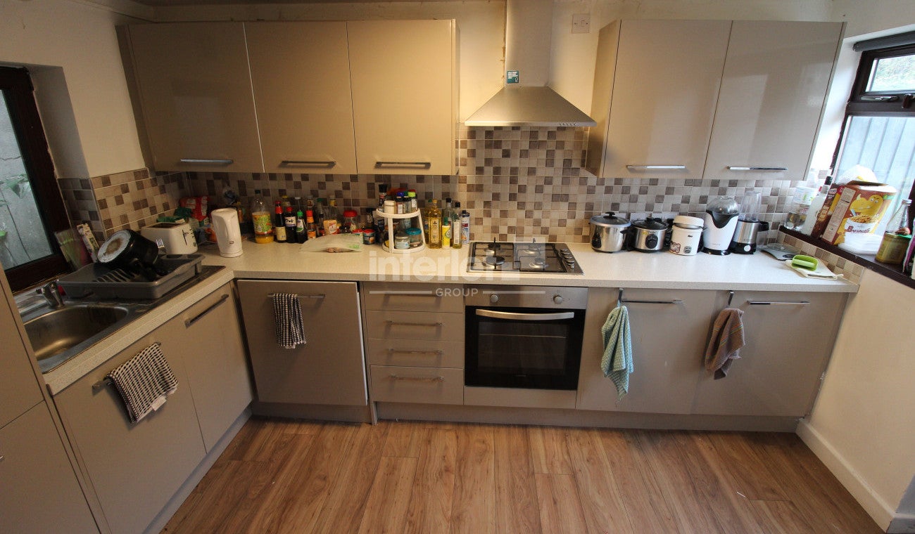 Flat Coburn Street in Cardiff