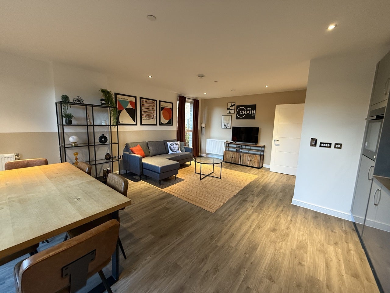 Room Track Street in Greater London