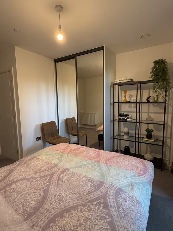 Room Track Street in Greater London