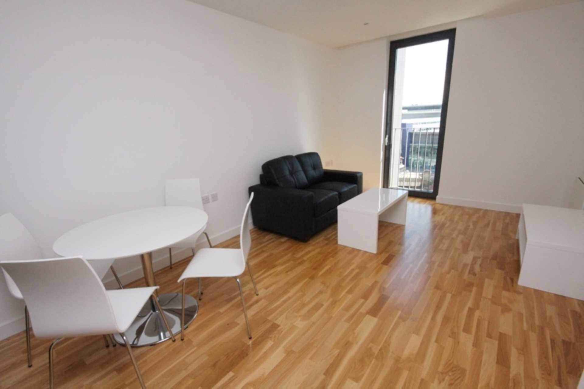Flat Piccadilly Place in Manchester