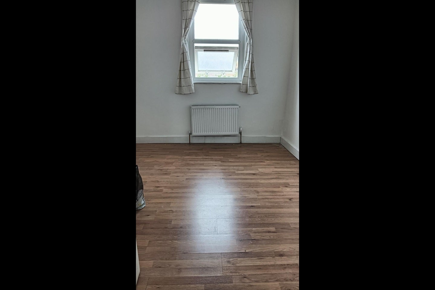 Flat Marmadon Road in Greater London