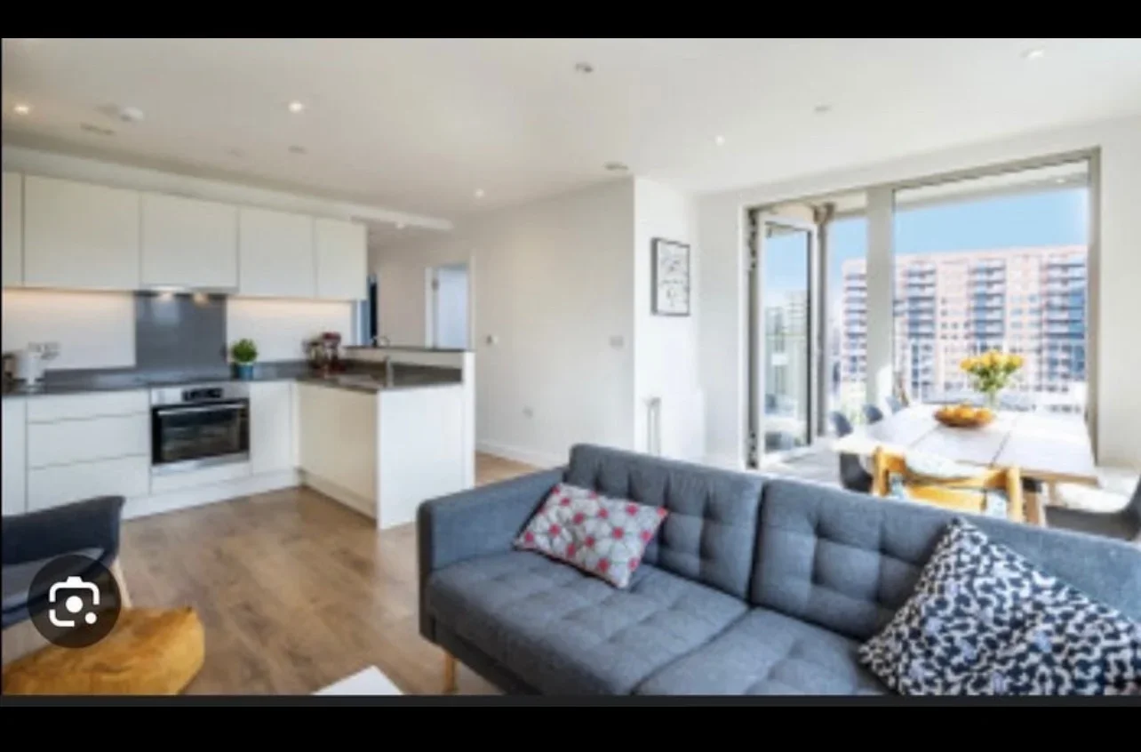 Room Knights Road in Greater London