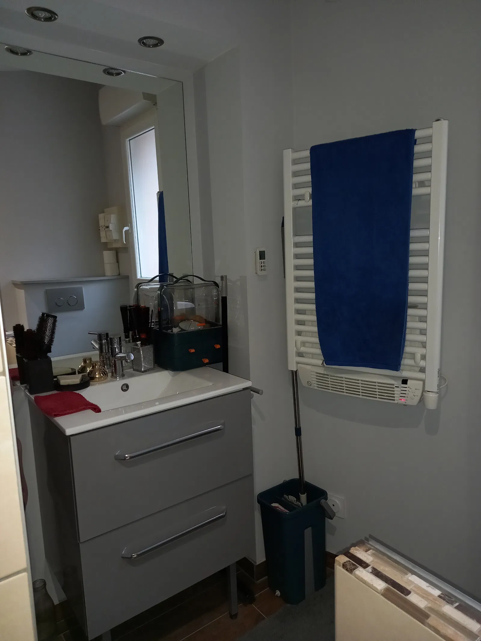 Room Rue du Vernay in Feyzin