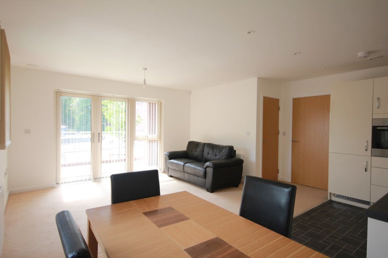 Flat Windrush Grove in Birmingham
