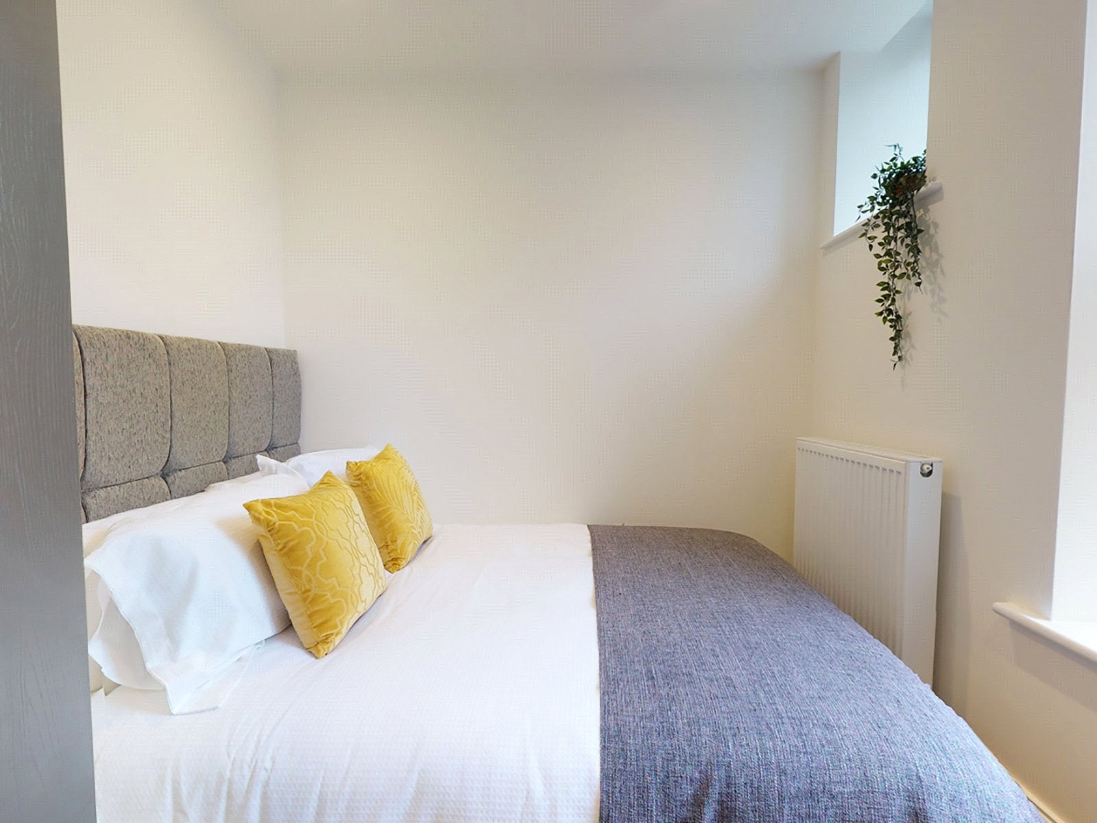 Flat Hyde Terrace in Leeds