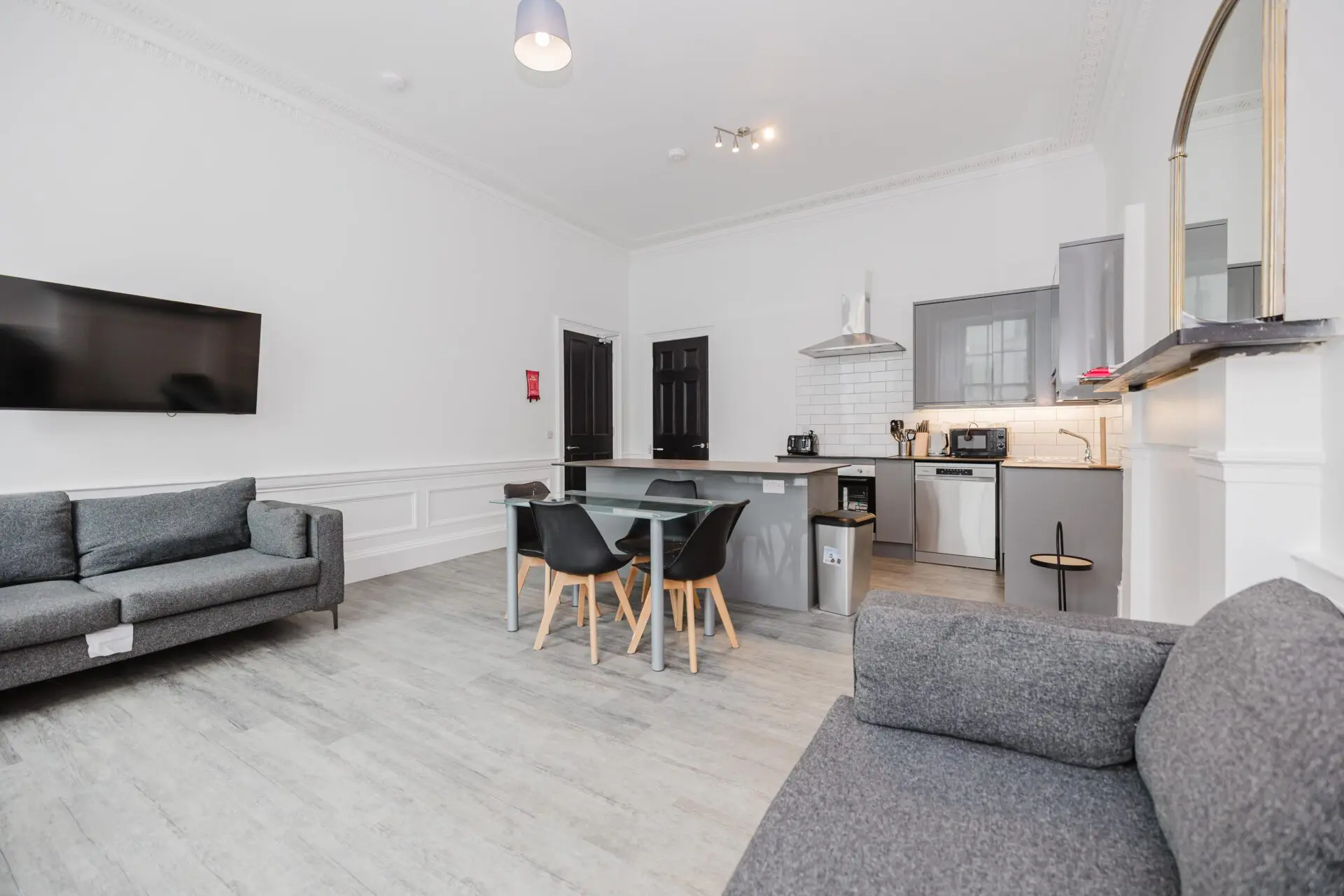 Room Torphichen Street in City of Edinburgh