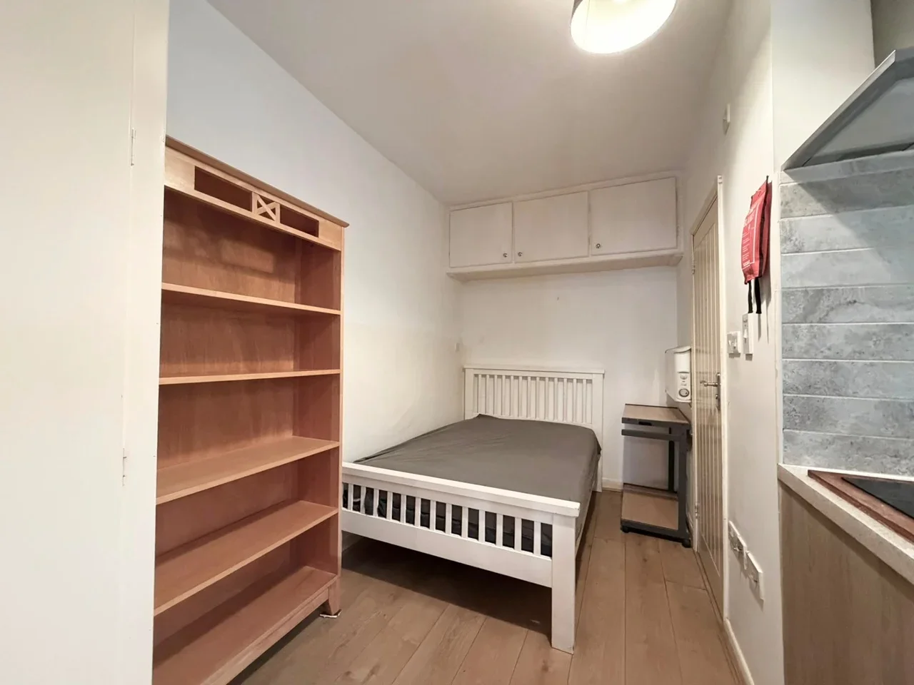 Flat Crawley Road in Luton