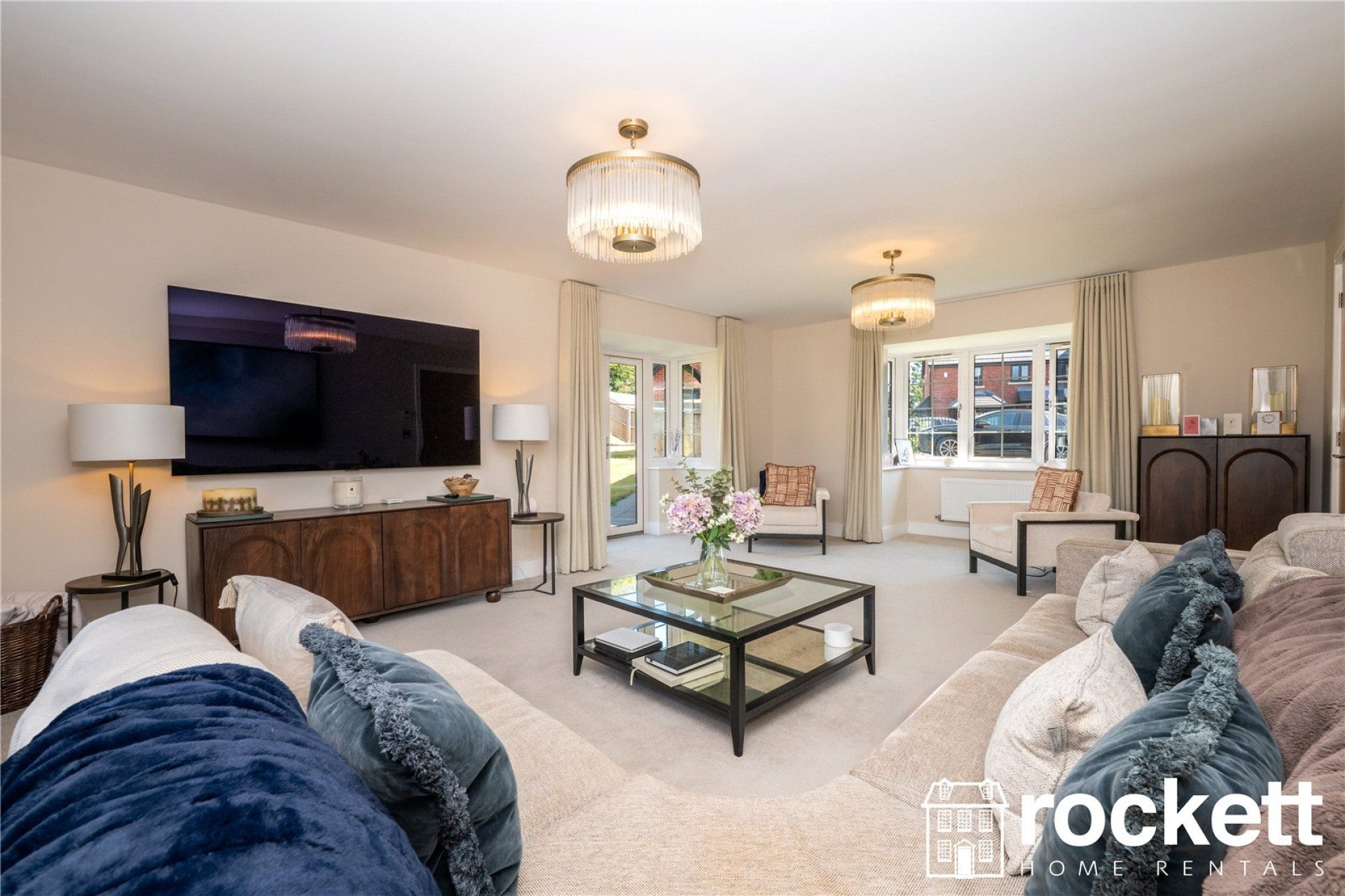 House Don Valley Crescent in Stoke-on-Trent