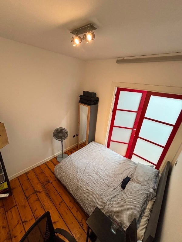 Room Back Church Lane in Greater London