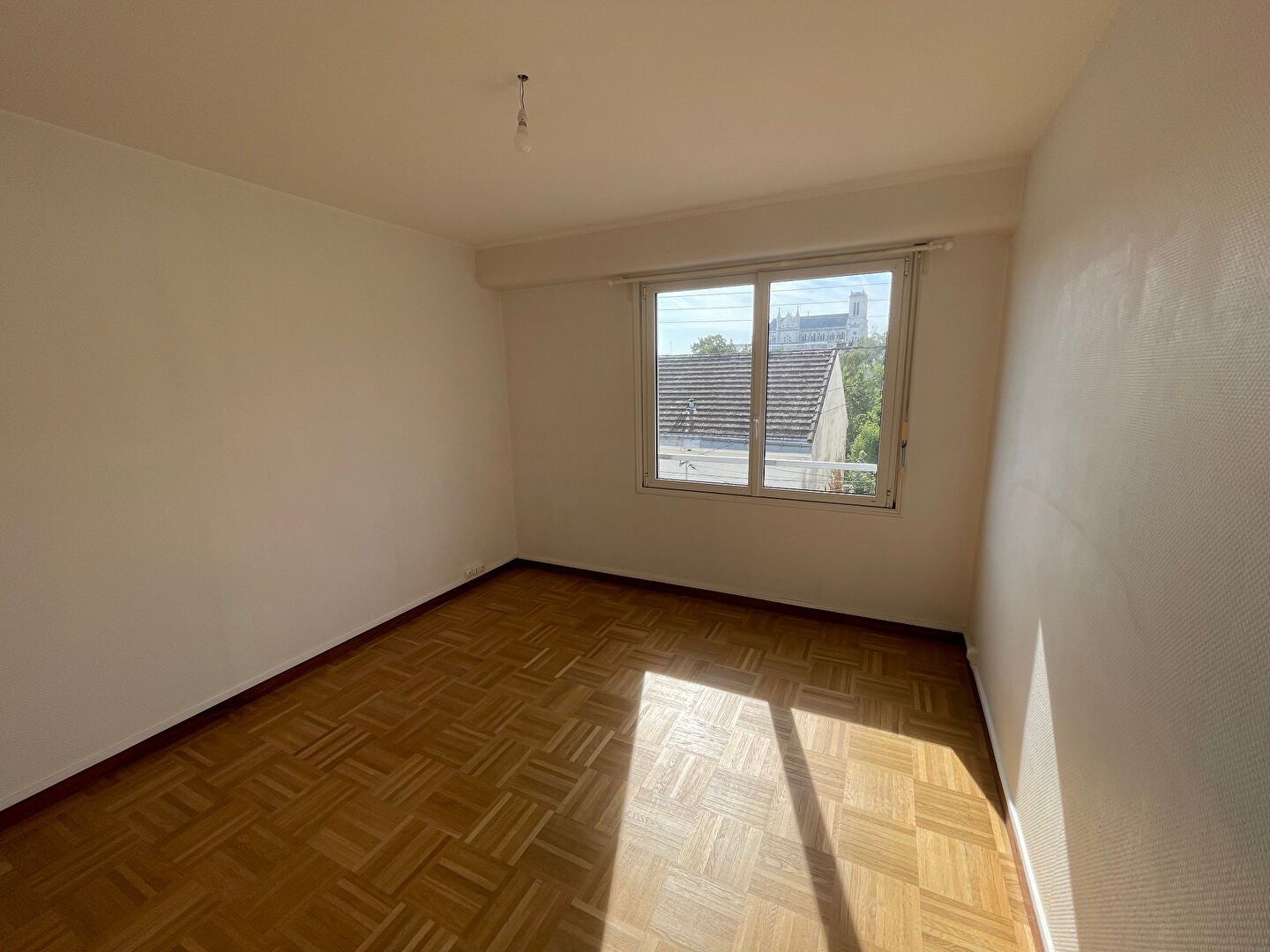 Flat Rue Coquebert de Neuville in Nantes