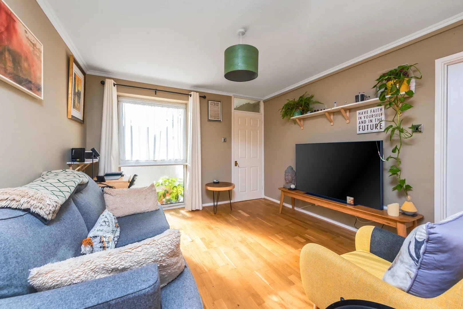 Flat Union Street in Rushmoor