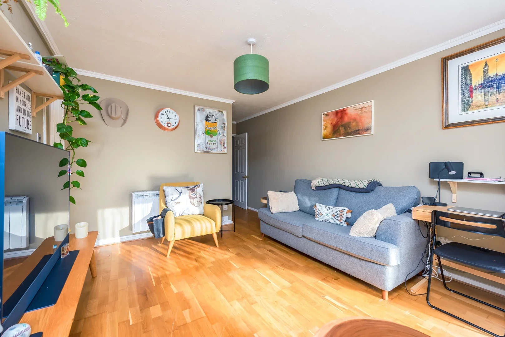 Flat Union Street in Rushmoor