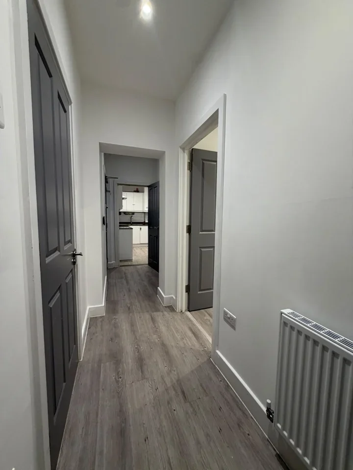 Flat London Road in Greater London